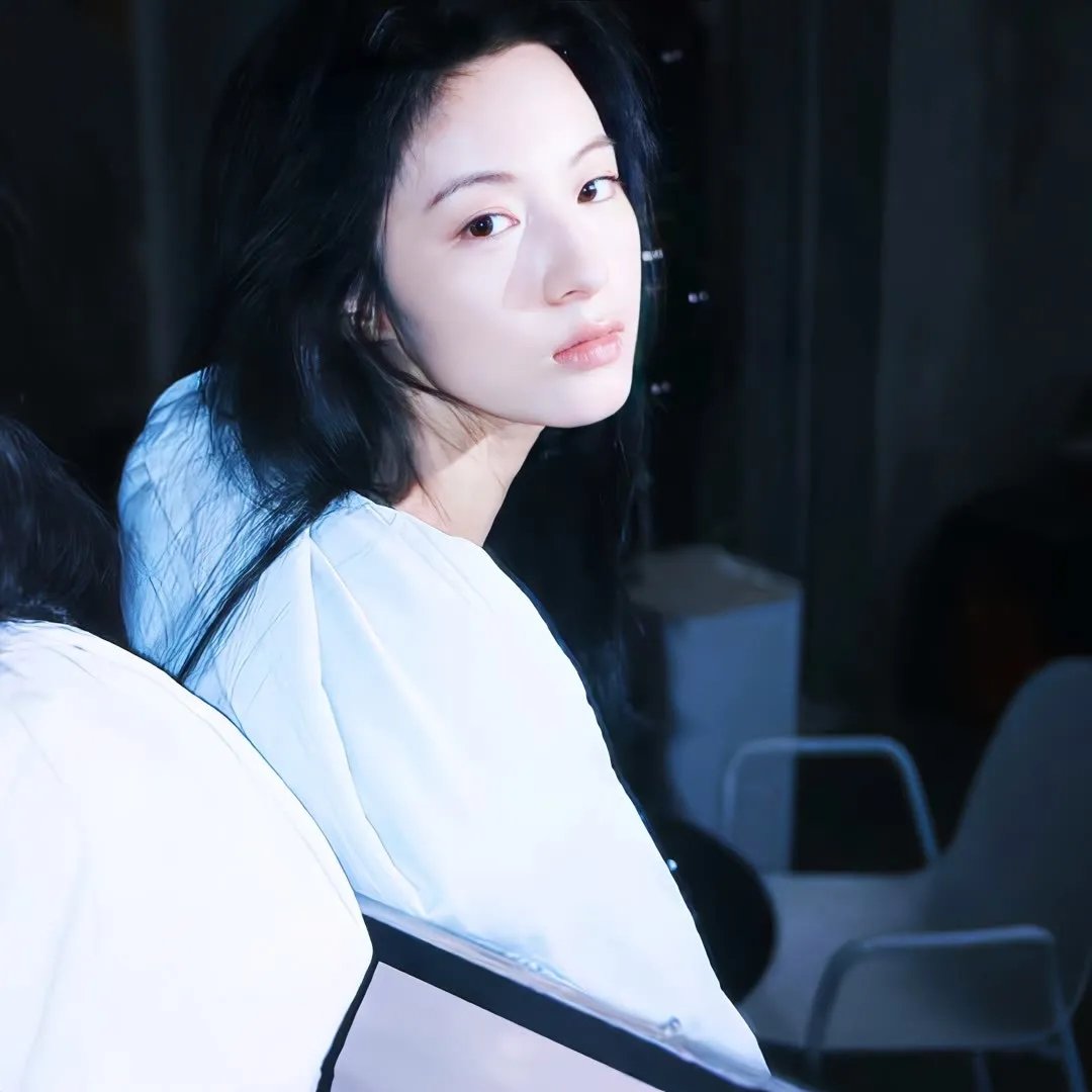 暧昧侦探